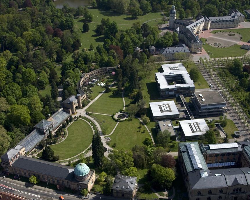 photo: Staatliche Schlösser und Gärten Baden-Württemberg, Achim Mende Aerial view of Karlsruhe Botanical Gardens